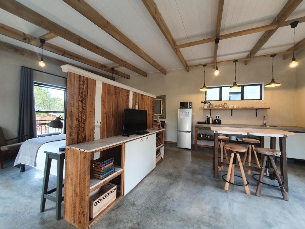 Avo&Oak Guesthouse George Exteriör bild
