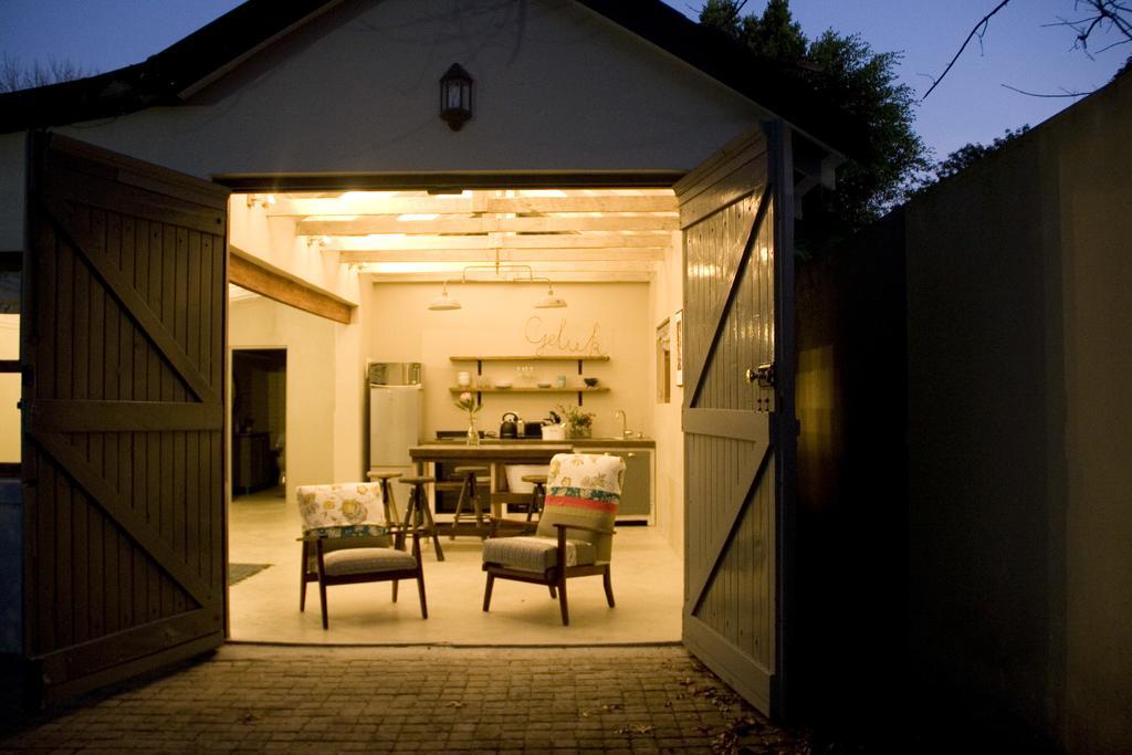 Avo&Oak Guesthouse George Exteriör bild